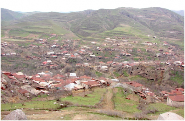 ВС Азербайджана ночью стреляли в направлении села Хнацах в Сюнике